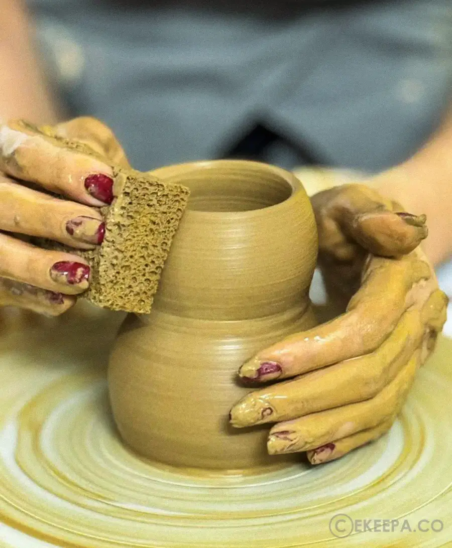 سفالگری با چرخ حانیس سرامیک