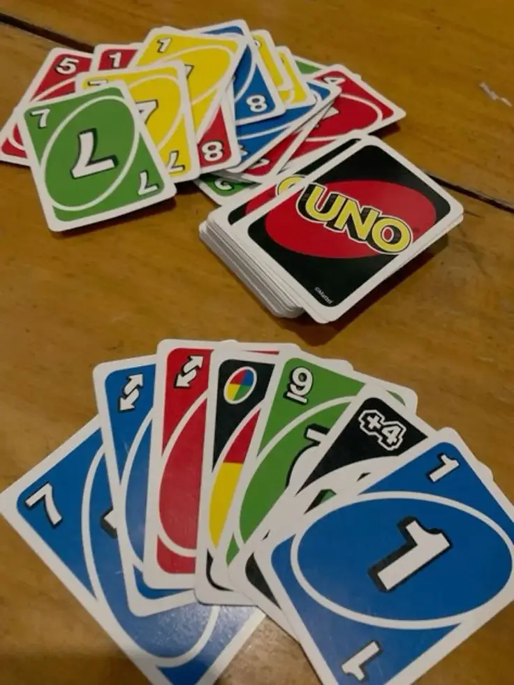 بازی گروهی uno
